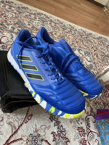 обувь 28 размер: Продаю новые Зальники под adidas. Размер 43. Цена 2400 сом. Самовывоз