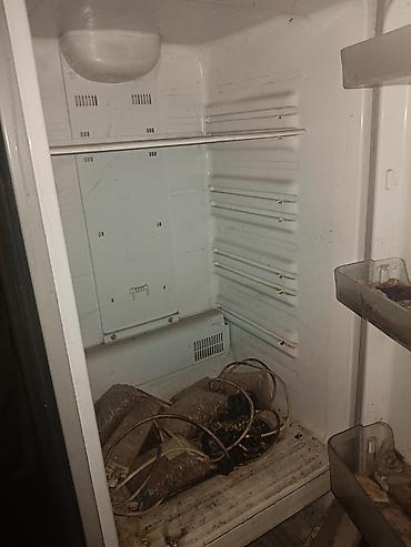 Холодильники: Холодильник Samsung, Б/у, Двухкамерный, No frost, 90 * 2000 * 60 — 3