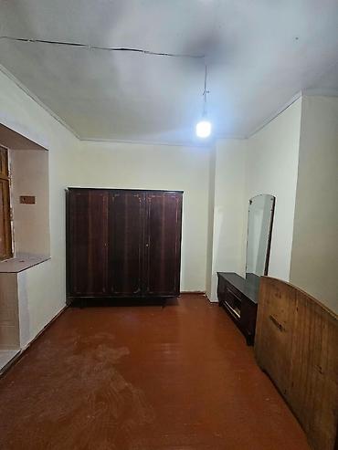 Kirayə evlər: 🏡 QARA QARAYEV METROSUNA YAXIN HƏYƏT EVİ KİRAYƏ VERİLİR 📍 Qara — 5