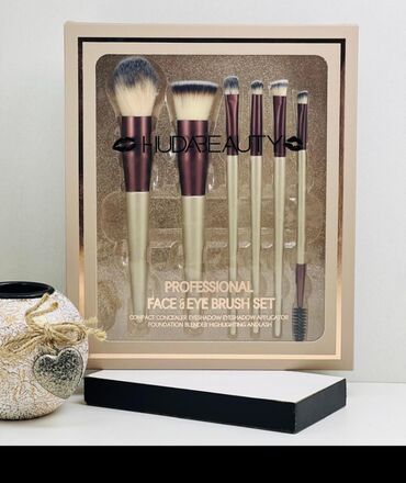 Çantalar: Qadın çanta dəsti - Dizayn: Şık və minimal xətlər; yumşaq formalar — 15