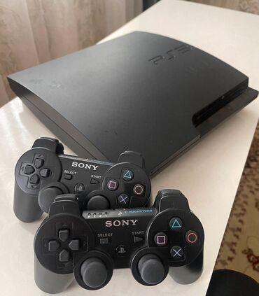 PS3 (Sony PlayStation 3): Плестейшн 3. срочно продаю 71 игр 6 джойстика