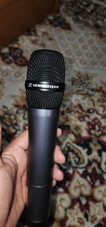 головной микрофон: Sennheiser EW 100 G3. Только микрофон. Диапазон А 516-558 MHz