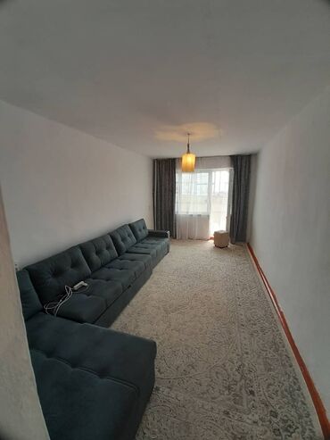 готовый дома: 2 комнаты, 60 м², 106 серия, 3 этаж, Старый ремонт