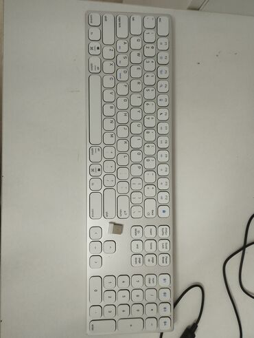 ноутбук белый: Беспроводная клавиатура, подойдёт для windows,mac и на телефоны тоже