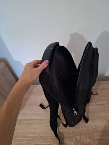 Rančevi, torbe i koferi: Bоја - Crna — 13