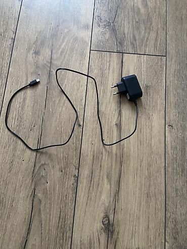 power bunk: Зарядное устройство с сетевым адаптером и кабелем micro‑USB. Торг есть — 1