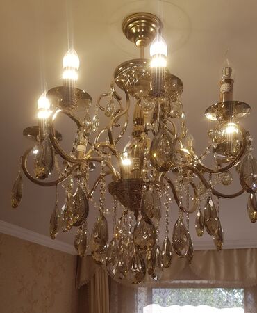 su çəni satışı: Çılçıraq, 8 lampa