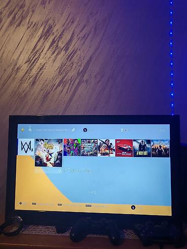 PS4 (Sony Playstation 4): PlayStation 4 Pro konzola (CUH-70xx serija) sa pratećom opremom i — 6