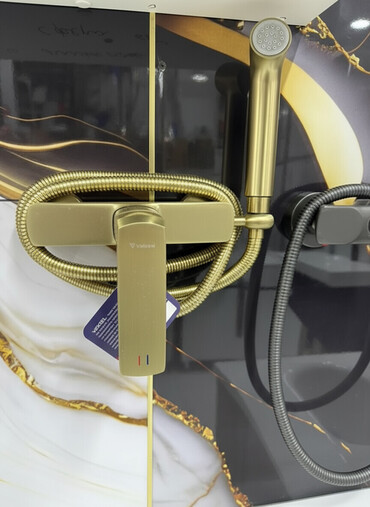 смеситель душевой: Смеситель для гигиенического душа Veksel (настенный комплект) - Тип