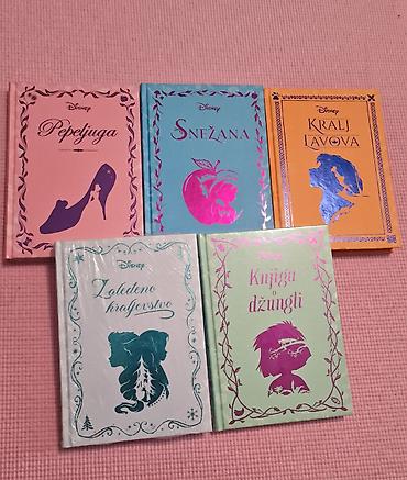 нове: Disney knjige
Zaledjeno kraljevstvo 900,ostale po 1700rsd — 1