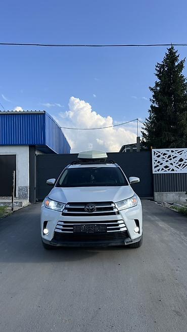 w211 e270: Toyota Highlander: 2019 г., 3.5 л, Автомат, Бензин, Кроссовер — 1