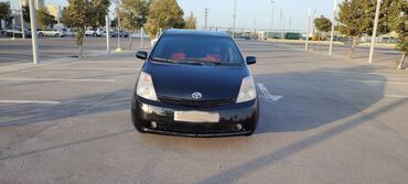 qəzalı maşın: Toyota Prius: 1.5 l | 2008 il Sedan