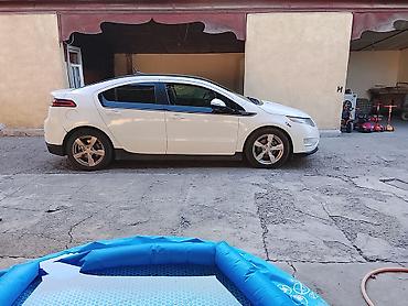 byd e2 2024: Chevrolet Volt: 2012 г., Вариатор, Гибрид, Хэтчбэк — 6