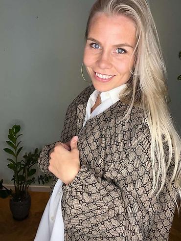 Bomberi: ⚜️ Jaknica univerzalna velicina — 2