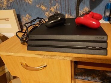 ps4 super slim: Playstation 4 pro, 2 ədəd original pult 4,5 oyun var içərisində