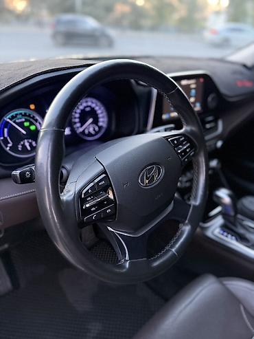 Продажа авто: Hyundai Grandeur: 2019 г., 2.4 л, Вариатор, Гибрид, Седан — 9