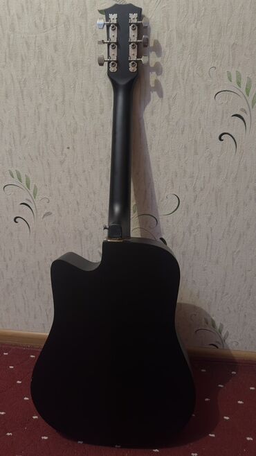 Гитары: 🎸 Акустическая гитара (новая, из Китая) — полный комплект! Продаю — 6
