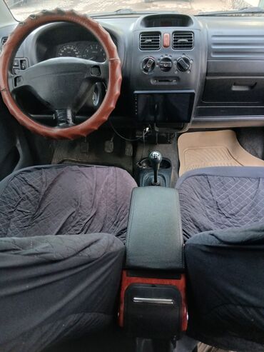 сиденья на эстиму: Suzuki Wagon R: 2004 г., 1.3 л, Механика, Бензин, Универсал