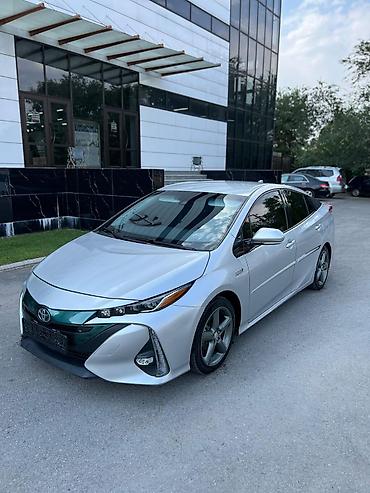 Toyota: Toyota Prius: 2017 г., 1.8 л, Гибрид, Хэтчбэк — 6