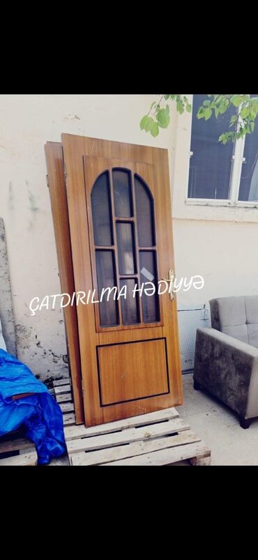 islenmis taxta otaq qapilari: Otaq qapısı 4ədəd biri 50₼ satılır 90*205 ÇATDIRILMA HƏDİYYƏ razin