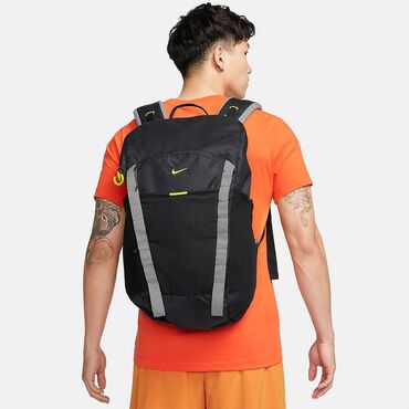 большой рюкзак: Рюкзак Nike Hike (27 Литров) Будьте готовы к приключениям на открытом