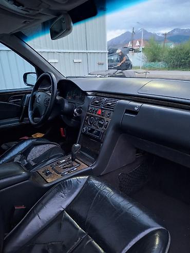автоком: Mercedes-Benz E-Class: 2001 г., 3.2 л, Автомат, Бензин, Седан — 6