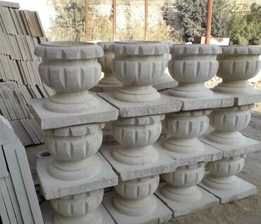 Bitkilər üçün dibçəklər: Bahar və yay çiçəkləri üçün nəzərdə tutulmuş, daşdan hazırlanmış -da lalafo.az — 42 Bitkilər üçün dibçəklər: Bahar və yay çiçəkləri üçün nəzərdə tutulmuş, daşdan hazırlanmış — 42