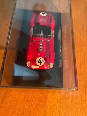 Игрушки: Новые металлические модели автомобилей коллекционные 1:43 Ferrari — 5