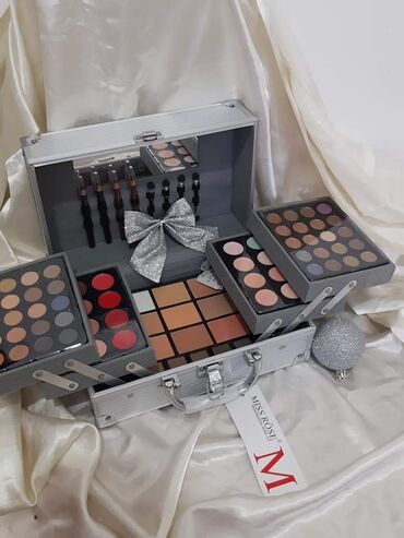 Šminka: Fantastican idealan za poklon,originalan ❤Miss Rose kofer sa — 3