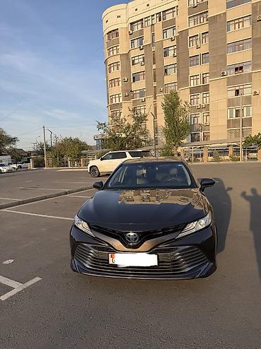 byd l: Toyota Camry: 2020 г., 2.5 л, Автомат, Гибрид, Седан — 7