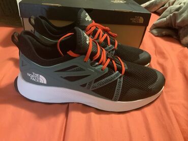 Красота и здоровье: The North Face OXEYE TEch. Olchu US 10 (EU 43). YEnidir