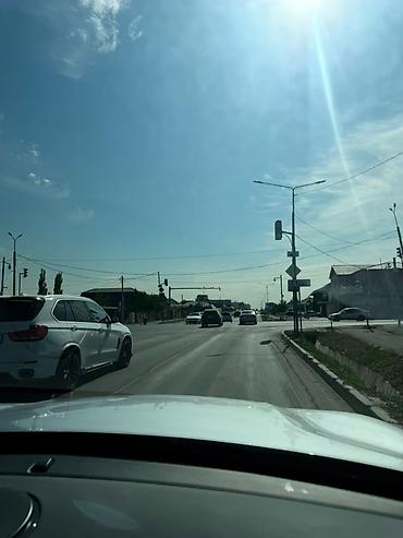 Коммерциялык мүлк: Продаётся готовый прибыльный бизнес на Ахунбаева! Земельный участок по — 5