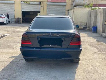 Mercedes-Benz: Mercedes-Benz C-Class: 1.8 l | 1997 il Sedan — 5