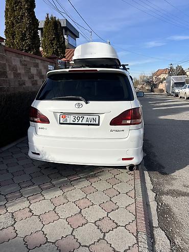 Toyota: Toyota Ipsum: 2002 г., 2.4 л, Автомат, Газ — 3