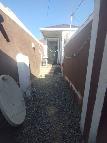 Həyət evləri və villaların satışı: Satılır: Təcili satılır real alıcılar üçün həyət evi - Həyətyanı — 1