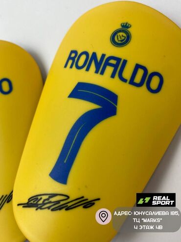 Другое для спорта и отдыха: Щитки с принтами лучших игроков футбола!!! Щитки мини, для защиты — 21