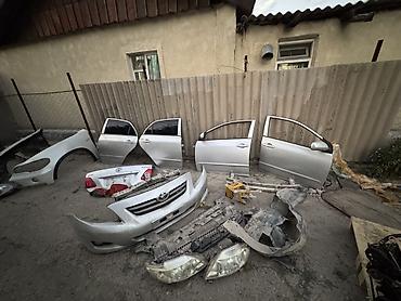 Защита радиатора: Разбор Toyota Corolla (E140/E150), седан, серебристый цвет. В наличии — 27