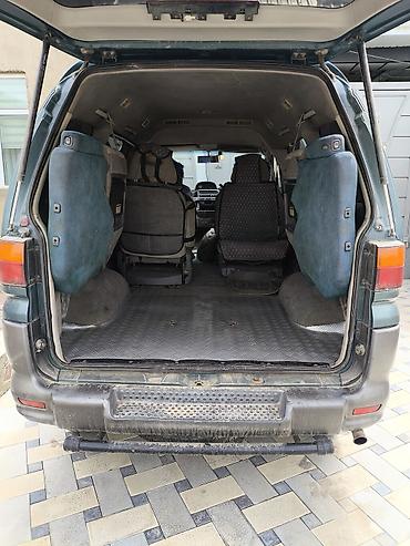 w211 e270: Mitsubishi Space Gear: 1995 г., 2.4 л, Автомат, Бензин, Минивэн — 6