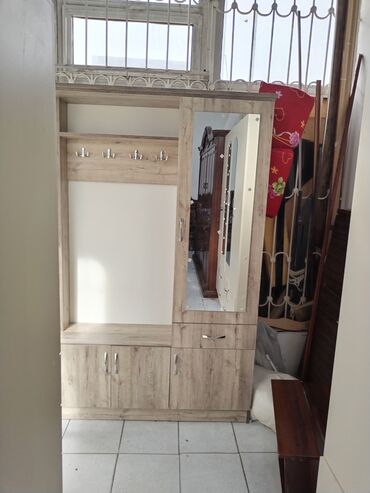 Sifarişlə dolablar: Düz dolab, Dəhliz üçün, Yataq otağı üçün, Eyvan üçün, Paltar üçün, Kupe, Quraşdırıla bilən, 3 qapılı — 28