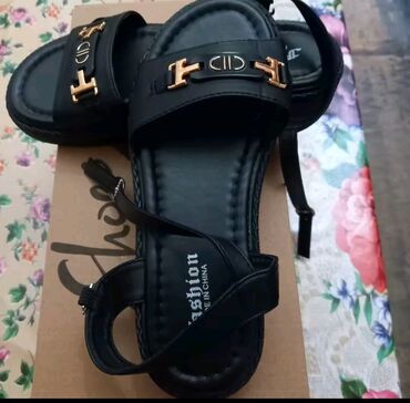 Women's Sneakers and athletic shoes: Ölçü: 40, Yeni — 6