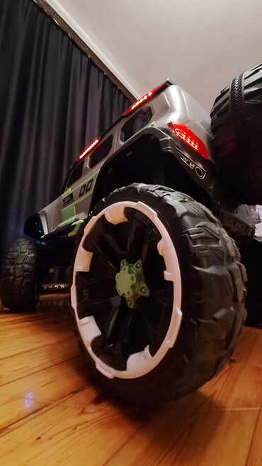 Uşaq üçün elektrik maşınları: Uşaq üçün elektrikli off-road maşın - Korpus: SUV tipli dizayn, 4x4 — 11