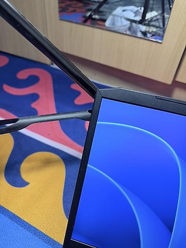 Ноутбуки Acer: Игровой ноутбук Acer в черном корпусе с красной подсветкой клавиатуры — 2