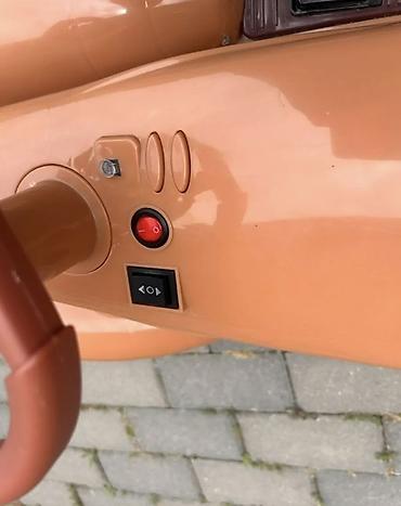 chevrolet oyuncaq maşınlar: Uşaq üçün klassik stilə sahib minik maşını (ride-on). Yenidir 2 defe — 5