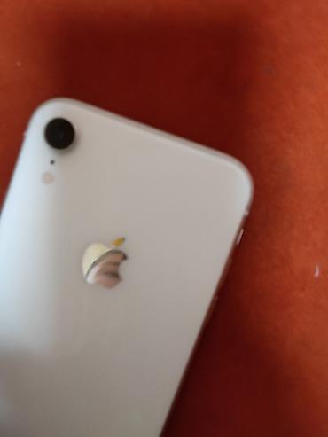Apple iPhone: IPhone Xr, Б/у, 128 ГБ, Белый, Кабель, 94 % — 10