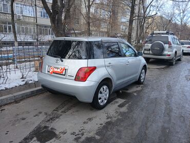 Toyota: Toyota ist: 2002 г., 1.3 л, Автомат, Бензин, Хэтчбэк