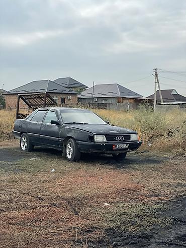 Audi 100: 1990 г., Седан
