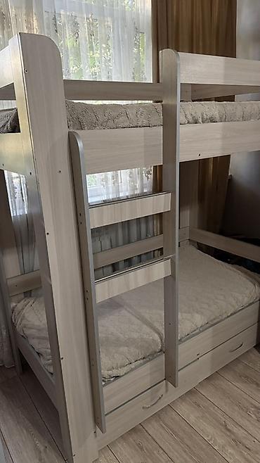 bunk bed: Двухъярусная кровать с выдвижными ящиками - Материал: ЛДСП в светлом — 2