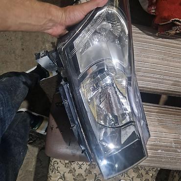 şuşeler: Avtomobil farası (sağ/sol tərəf üçün uyğunluq şəkillərdə göründüyü — 2