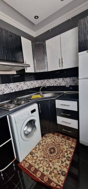 Uzunmüddətli kirayə mənzillər: Binəqədi rayonu, dərnəgül metrosunun yanında, 5 mərtəbəli — 10