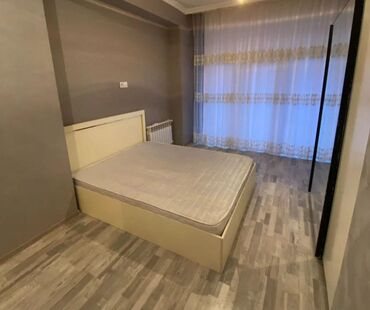 Uzunmüddətli kirayə mənzillər: 2 otaqlı, 12-ci mərtəbə, tam təmirli mənzil Tam əşyalı: kondisioner — 9